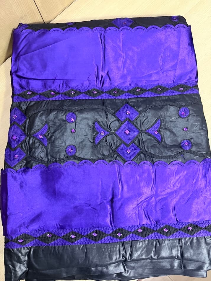 Brissi Embroidery Stone & Flag 2